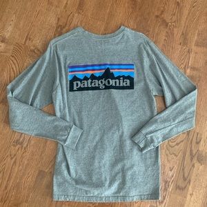 Patagonia Long Sleeve Shirt - Barely Worn - SZ S